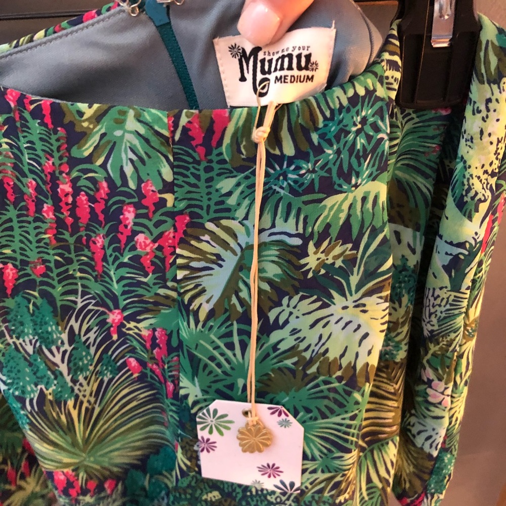 Show Me Your Mumu Rainforest Cafe Sawyers - Picture 3 of 3